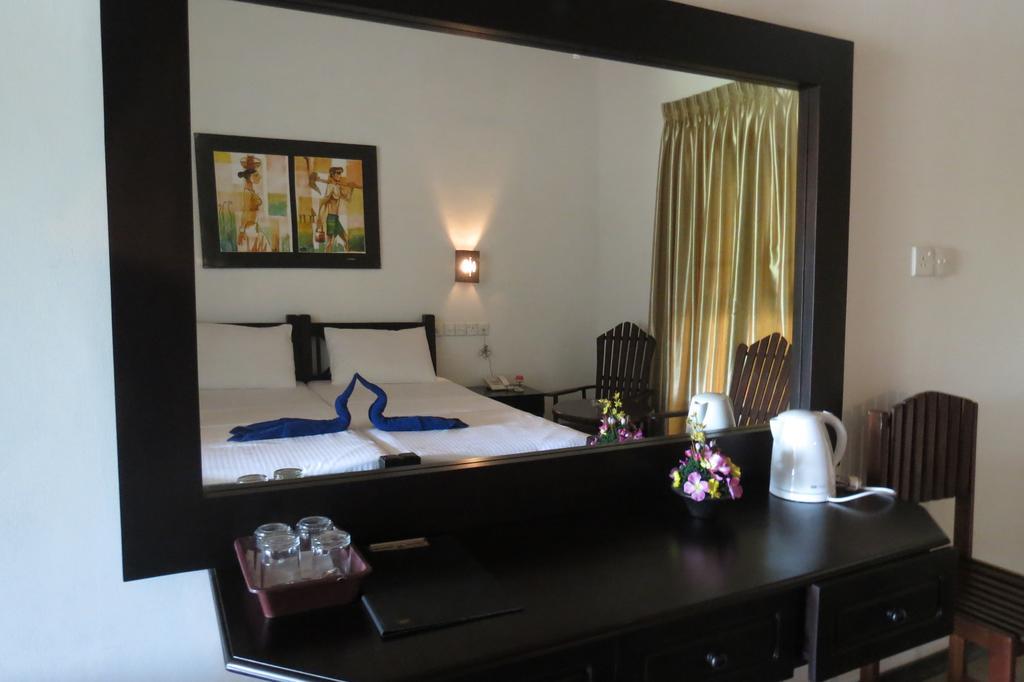 Scandinavia Hotel Хиккадува Номер фото